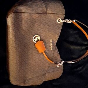 Michael Kors Jet Set Large Logo Shoulder Bag